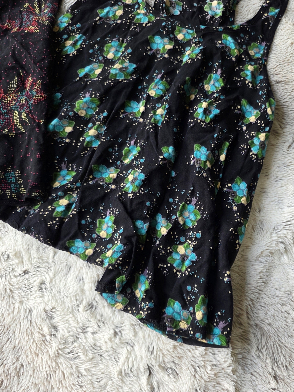 American Rag Cie Racerback Tank Tops - M L - Picture 4 of 7